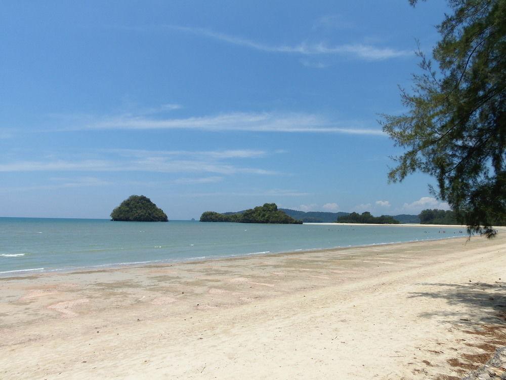 Maneetel Krabi Beachfront-sha 4* Ао Нанг