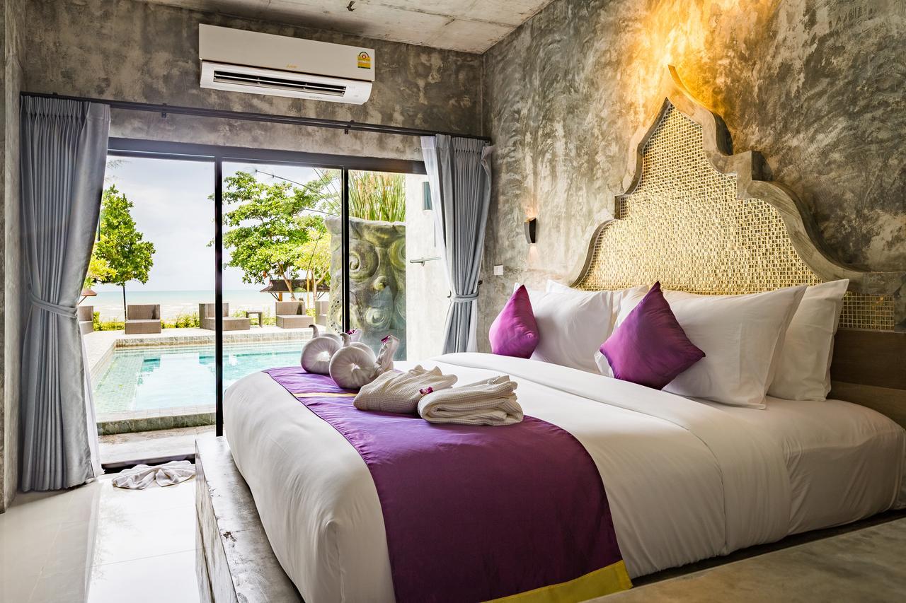 Maneetel Krabi Beachfront-sha 4* Ао Нанг